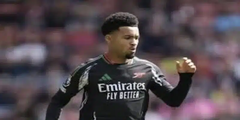 恩瓦内里高光时刻引爆霍索恩球场—中欧体育独家战报- 中欧体育