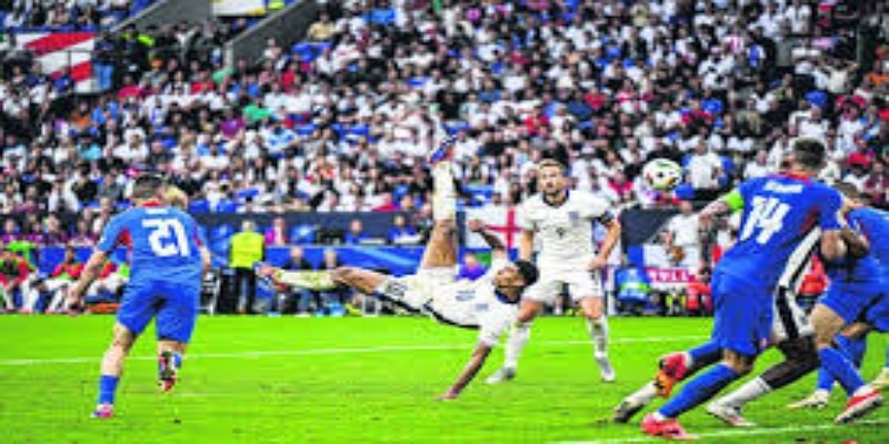 博泽尼克闪耀斯洛伐克赛场-中欧体育