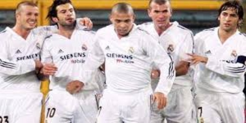 巨星云集却难掩颓势：皇马2003赛季的转折点- 中欧体育